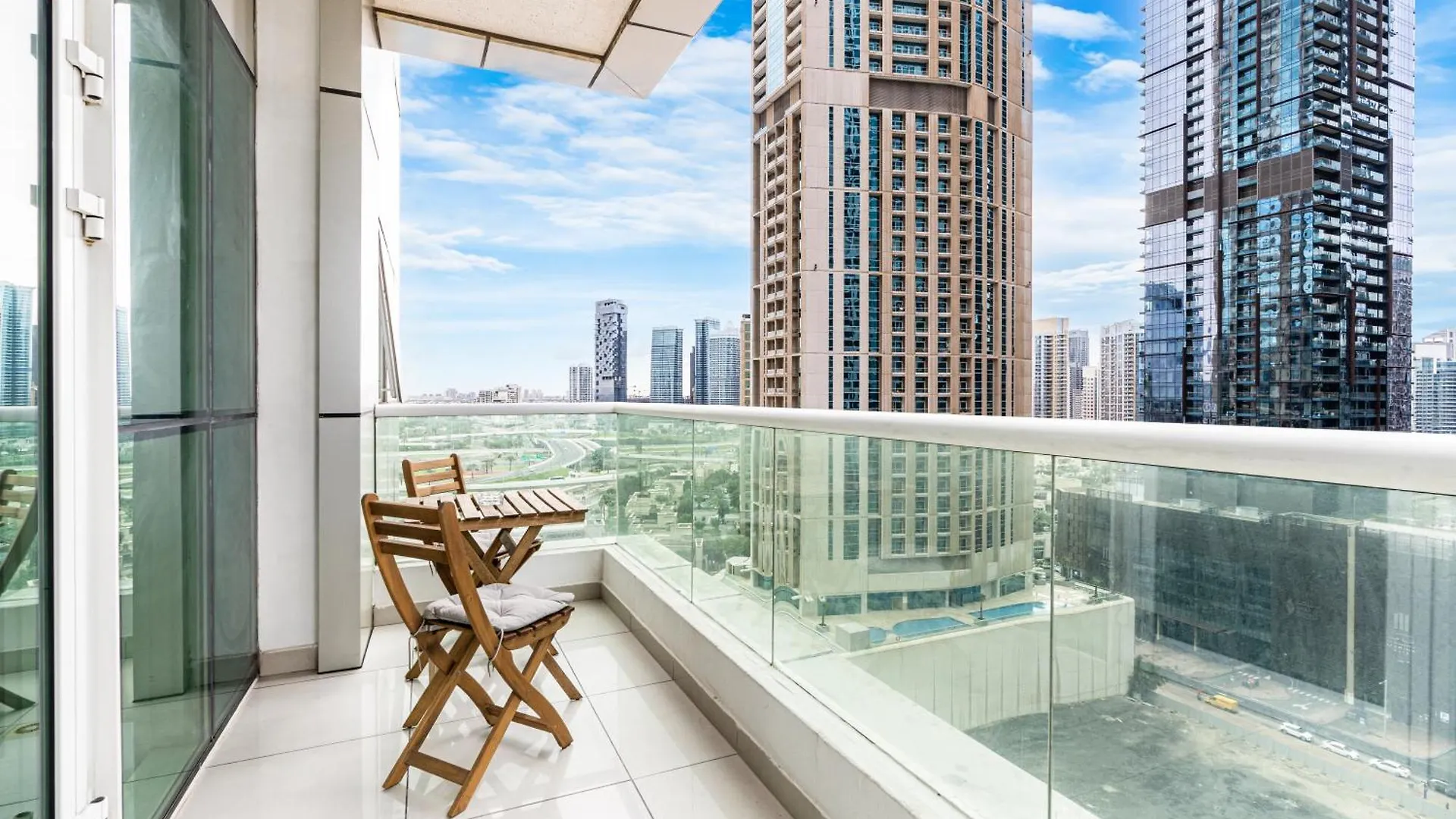 Apartment Beautiful Home At The Heart Of Marina Dubai United Arab Emirates